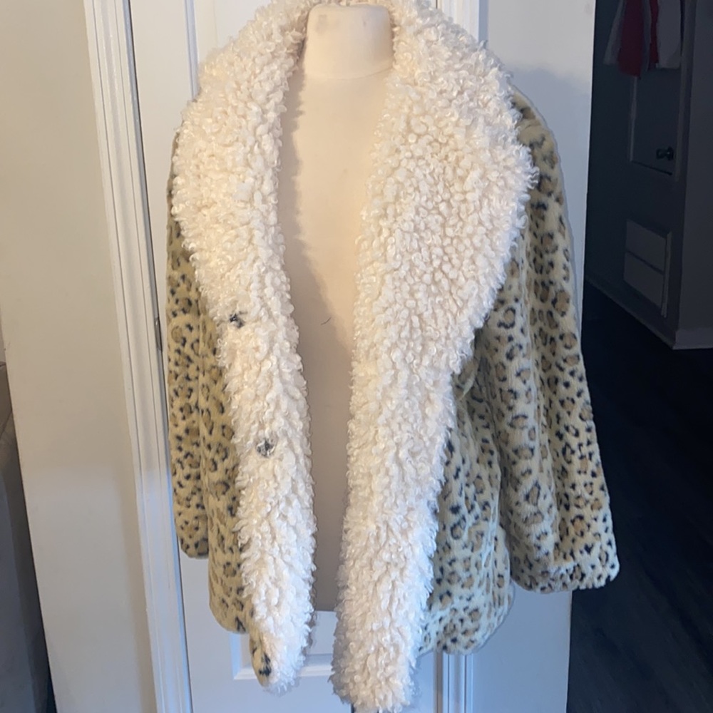 Leopard coat - Picture 3 of 5
